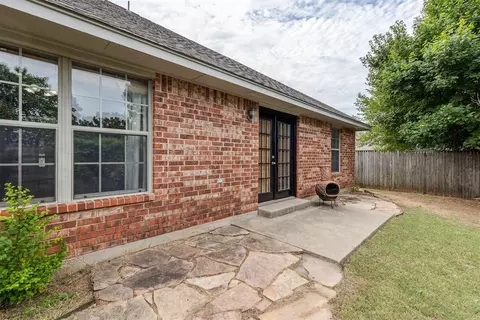 109 W End Ct, Tuttle, OK 73089 photo 22