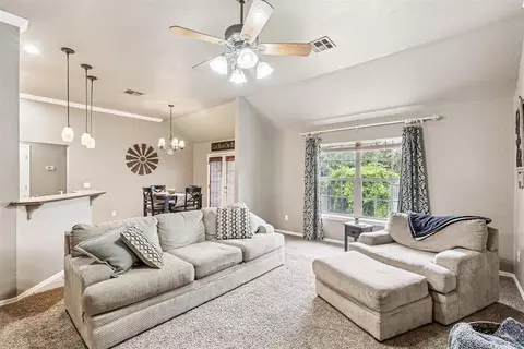 109 W End Ct, Tuttle, OK 73089 photo 6
