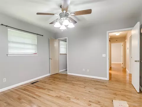 119 Thompson Dr, Moore, OK 73160 photo 17