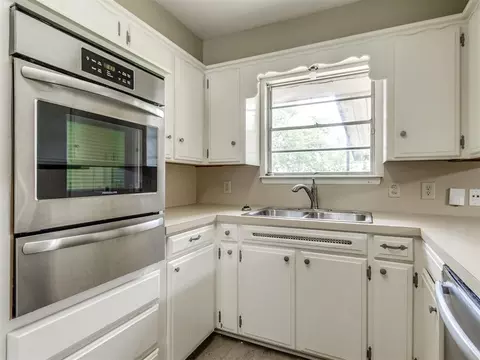 119 Thompson Dr, Moore, OK 73160 photo 9