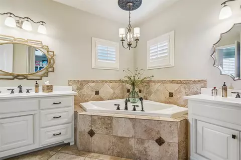 1505 NW Rain Tree Dr, Moore, OK 73160 photo 21