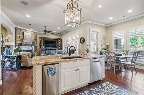 1505 NW Rain Tree Dr, Moore, OK 73160 photo 12