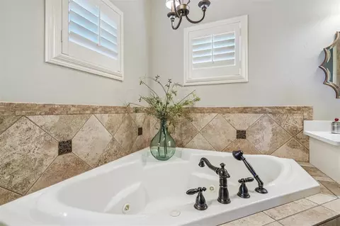 1505 NW Rain Tree Dr, Moore, OK 73160 photo 23