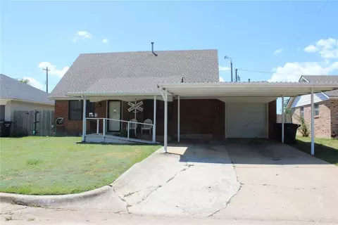 1321 Lawton Ave, Moore, OK 73160