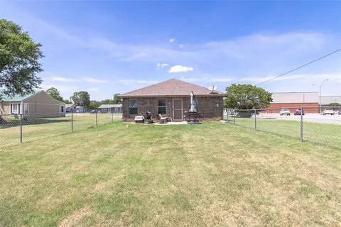 718 5th St, Elgin, OK 73538 photo 31