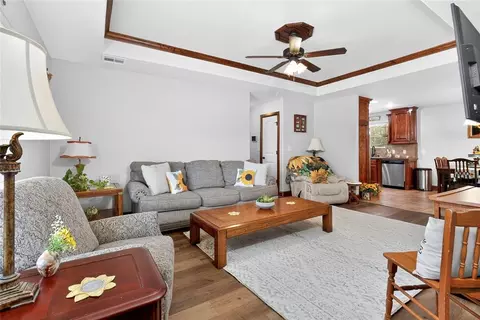 718 5th St, Elgin, OK 73538 photo 4