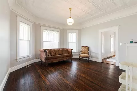 Living - 7111 Etowah Rd, Noble, OK 73068 photo 4 of 4