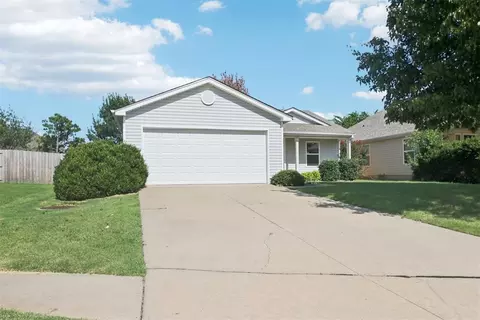 2537 Dayflower Ln, Norman, OK 73069