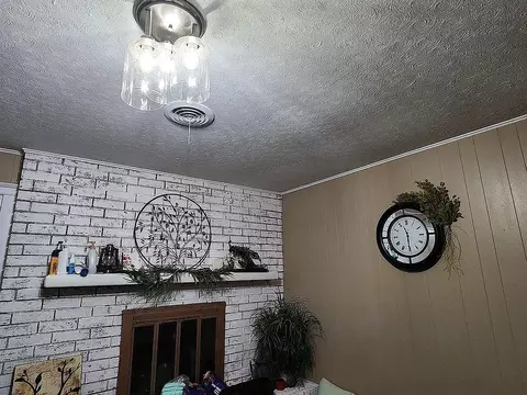1417 SE Madison St, Idabel, OK 74745 photo 6
