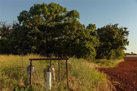 000 E 980 Rd, Hammon, OK 73650 photo 2