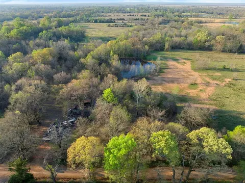 2822 Womack Rd, Idabel, OK 74745
