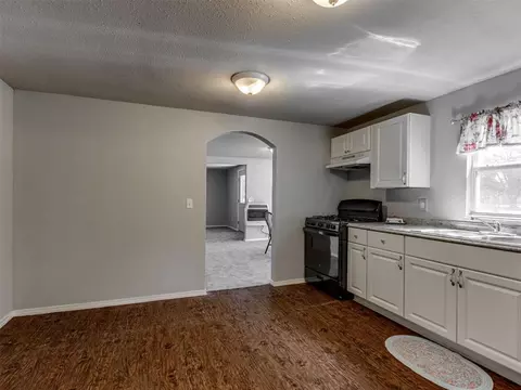 323 N Maple St, Crescent, OK 73028 photo 14