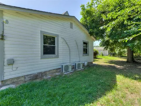 323 N Maple St, Crescent, OK 73028 photo 27