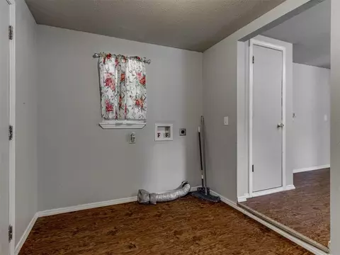 323 N Maple St, Crescent, OK 73028 photo 22