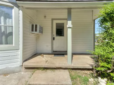 323 N Maple St, Crescent, OK 73028 photo 4