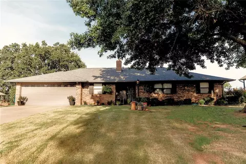 405 Berry Ln, Chandler, OK 74834