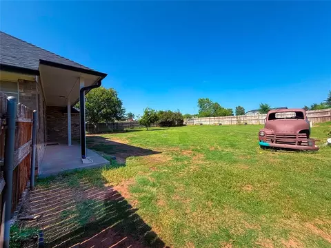 Exterior - 1778 S Ruby Dr, Blanchard, OK 73010 photo 2 of 3