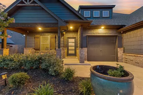 Exterior - 1309 Broadmoore Blvd, Moore, OK 73160 photo 12 of 16