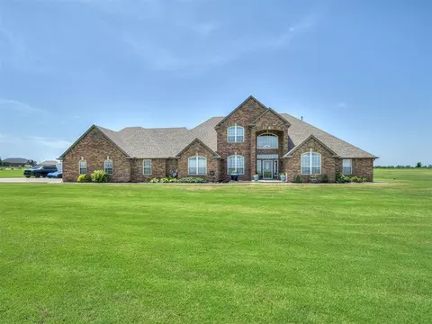 921 Hannah Dr, Tuttle, OK 73089 photo 4
