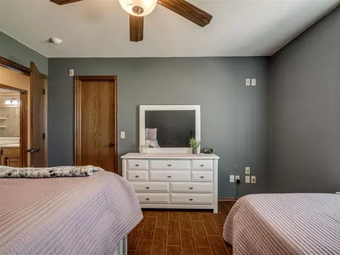 921 Hannah Dr, Tuttle, OK 73089 photo 31