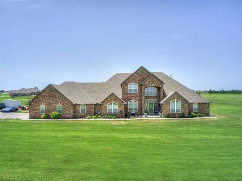 921 Hannah Dr, Tuttle, OK 73089