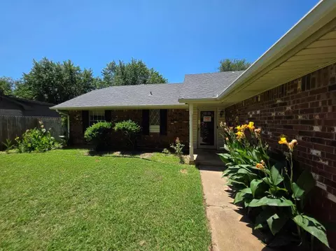 806 Ranchoak Dr, Yukon, OK 73099 photo 3
