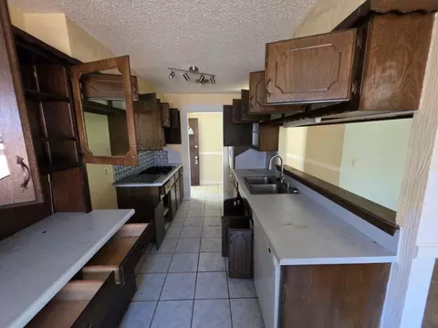806 Ranchoak Dr, Yukon, OK 73099 photo 5