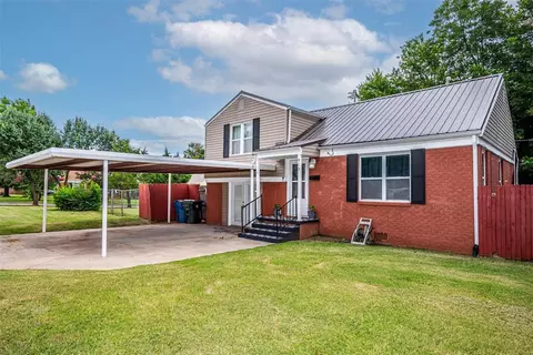 913 E Lockheed Dr, Oklahoma City, OK 73110