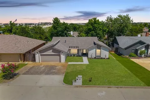 13608 Pinehurst Rd, Oklahoma City, OK 73120