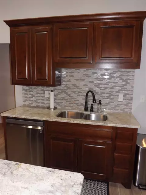 Kitchen - 2921 Stephanie Ln, Altus, OK 73521 photo 7 of 7