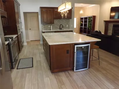 Kitchen - 2921 Stephanie Ln, Altus, OK 73521 photo 5 of 7