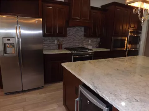 Kitchen - 2921 Stephanie Ln, Altus, OK 73521 photo 6 of 7