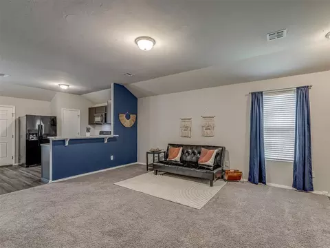 1608 Chuck Wagon Dr, El Reno, OK 73036
