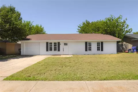 2217 Lafayette Dr, Norman, OK 73071