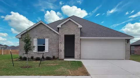 2604 Kathleens Xing, Yukon, OK 73099