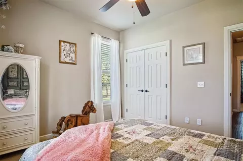 Bedroom - 4491 Carson Trl, Guthrie, OK 73044 photo 6 of 6