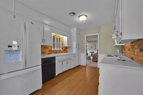 801 Cambridge Dr, Altus, OK 73521 photo 13