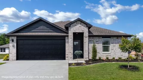 10213 NW 28th Ter, Yukon, OK 73099