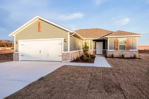 215 Wrangler Pass, Stillwater, OK 74075