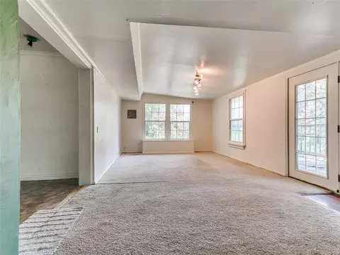Living - 105123 S South Highway 102 Hwy, Mcloud, OK 74851 photo 5 of 5
