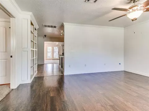 Living - 105123 S South Highway 102 Hwy, Mcloud, OK 74851 photo 1 of 5