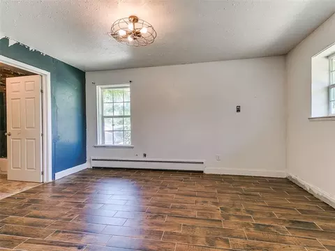 Bedroom - 105123 S South Highway 102 Hwy, Mcloud, OK 74851 photo 1 of 5