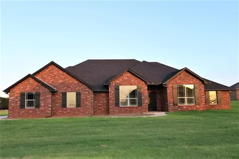 1204 Whispering Meadows Ln, Tuttle, OK 73089
