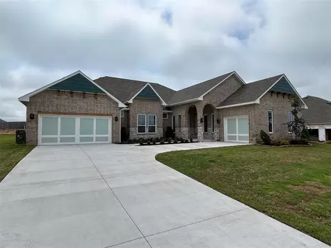 10132 NW 100th St, Yukon, OK 73099