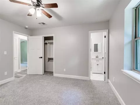 Bedroom - 707 E Oak St, Noble, OK 73068 photo 2 of 3