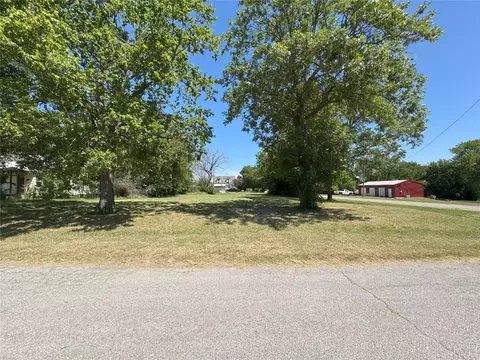 101 W 6th St, Stroud, OK 74079