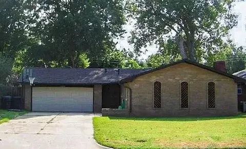 2624 N Grant Ave, Bethany, OK 73008
