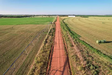 17275 E 1220 Rd, Erick, OK 73645 photo 5