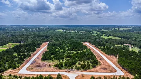 9328 Elisabeth Dr, Guthrie, OK 73044