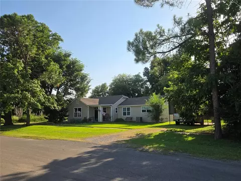 103 SW 4 St, Minco, OK 73059